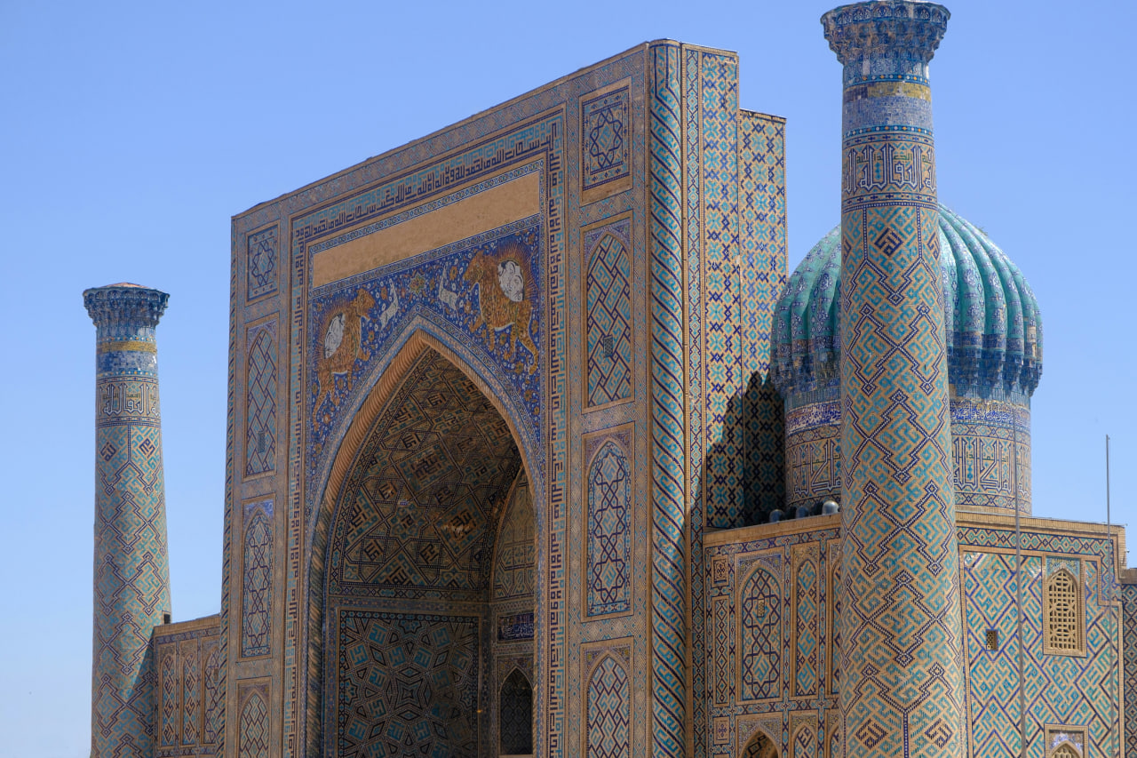 Bibi-Khanum Mosque — one of the grandest mosques in Central Asia, Samarkand.