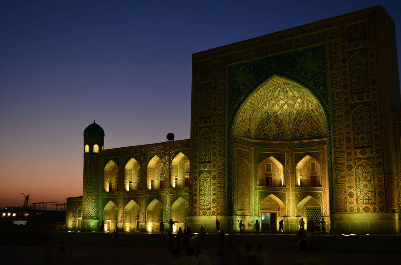 Local handicrafts and souvenirs stop on Samarkand tour