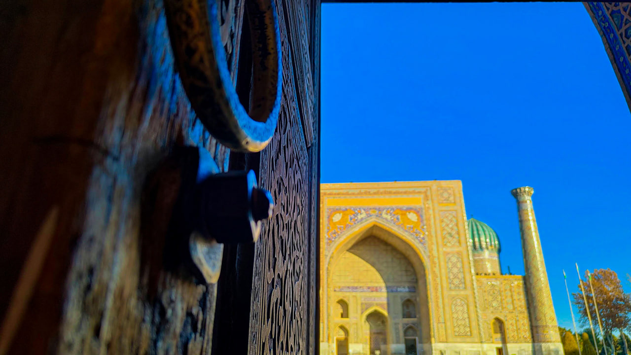 Registan Square side view stop on Samarkand Discovery tour