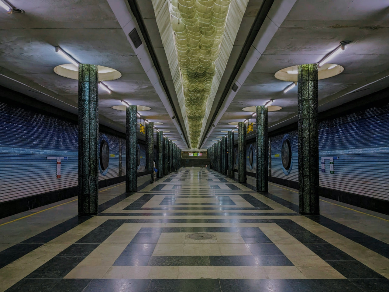 Private tour visiting Cosmonauts metro station in Tashkent